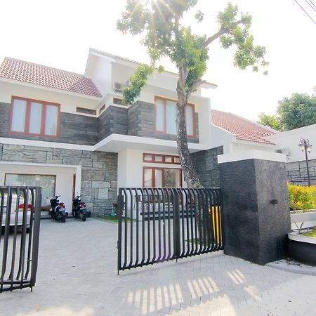 Silas Garden Yogyakarta Luaran gambar